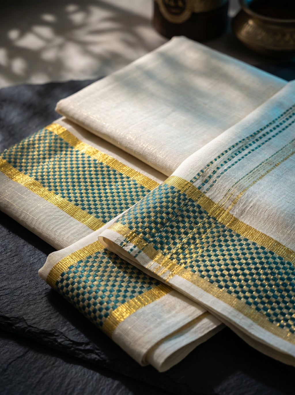 Neelarekha Tissue Kasavu