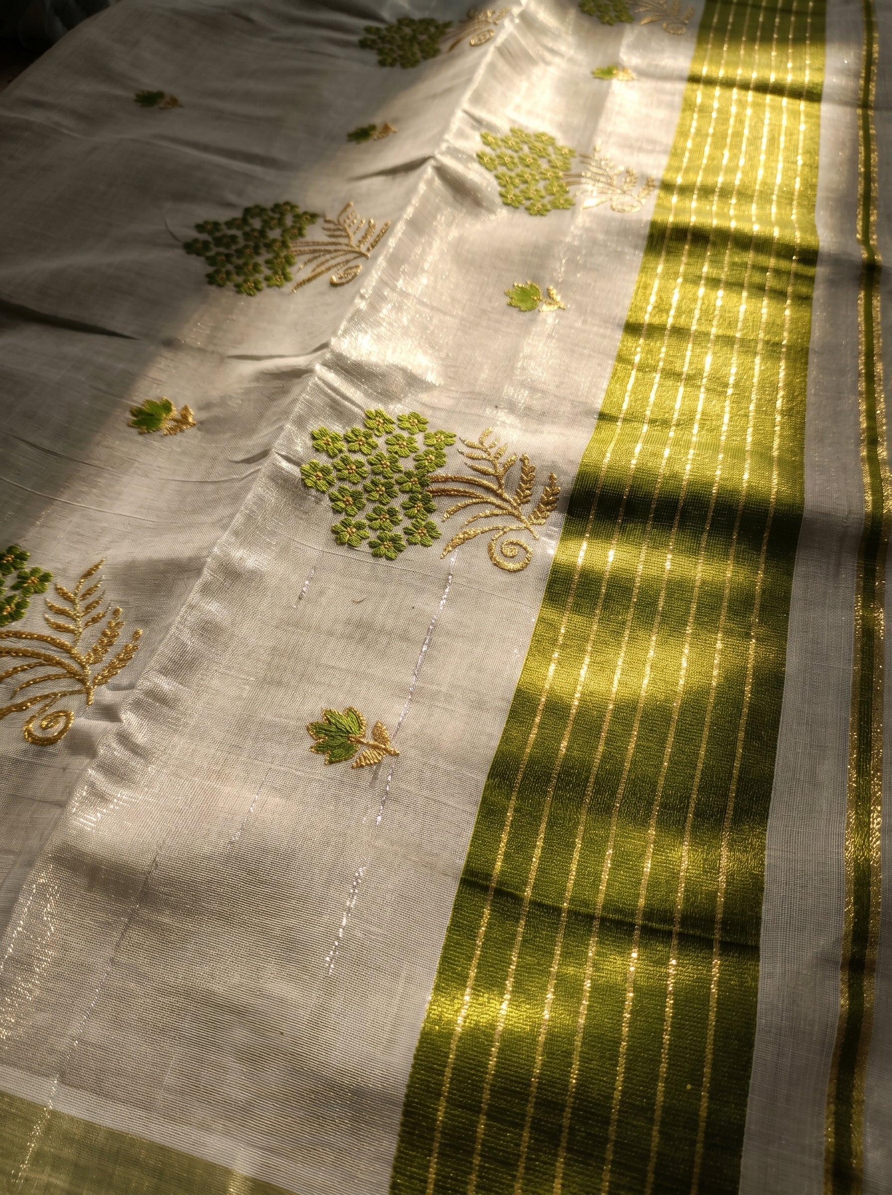 Haripriya Tissue Kasavu Green