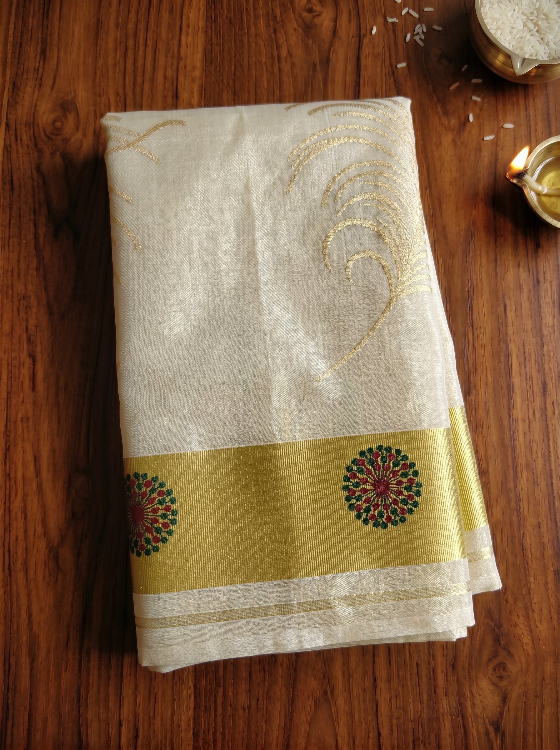 Mayoorika Tissue Kasavu Red