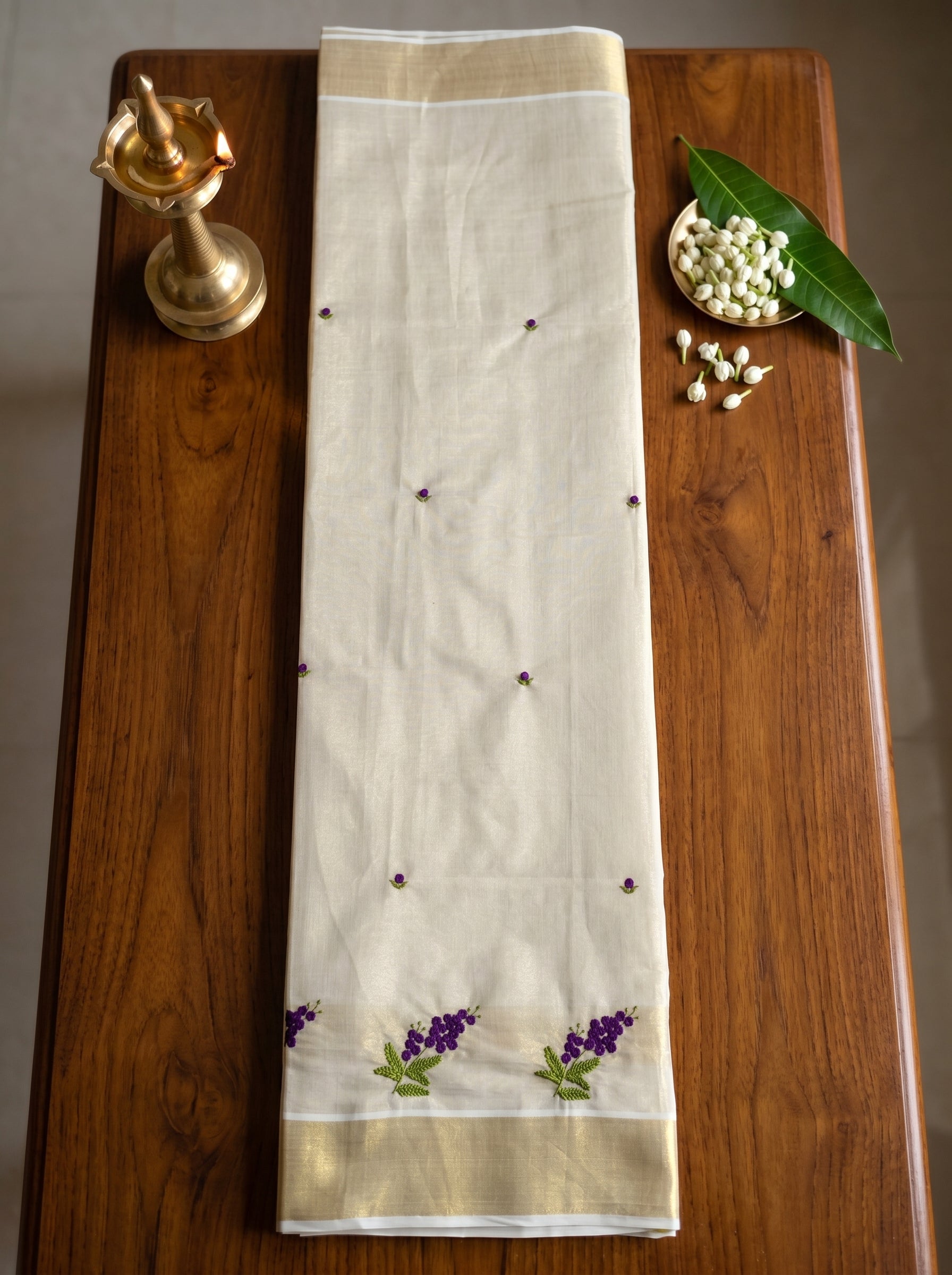 Varnapushpa Tissue Kasavu Purple