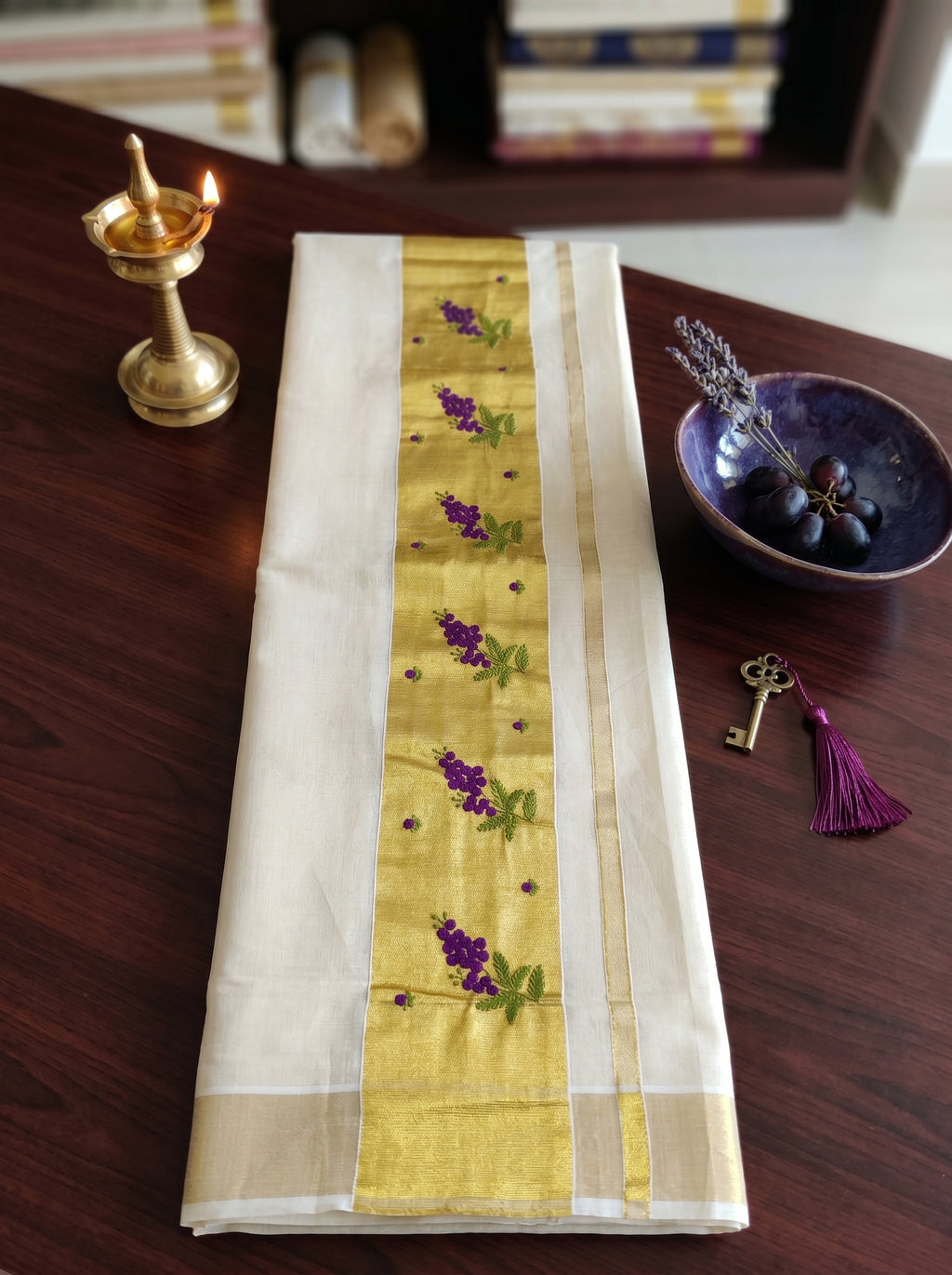 Varnapushpa Tissue Kasavu Purple