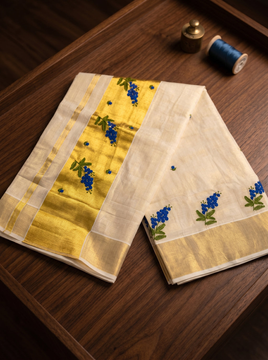 Varnapushpa Tissue Kasavu Blue