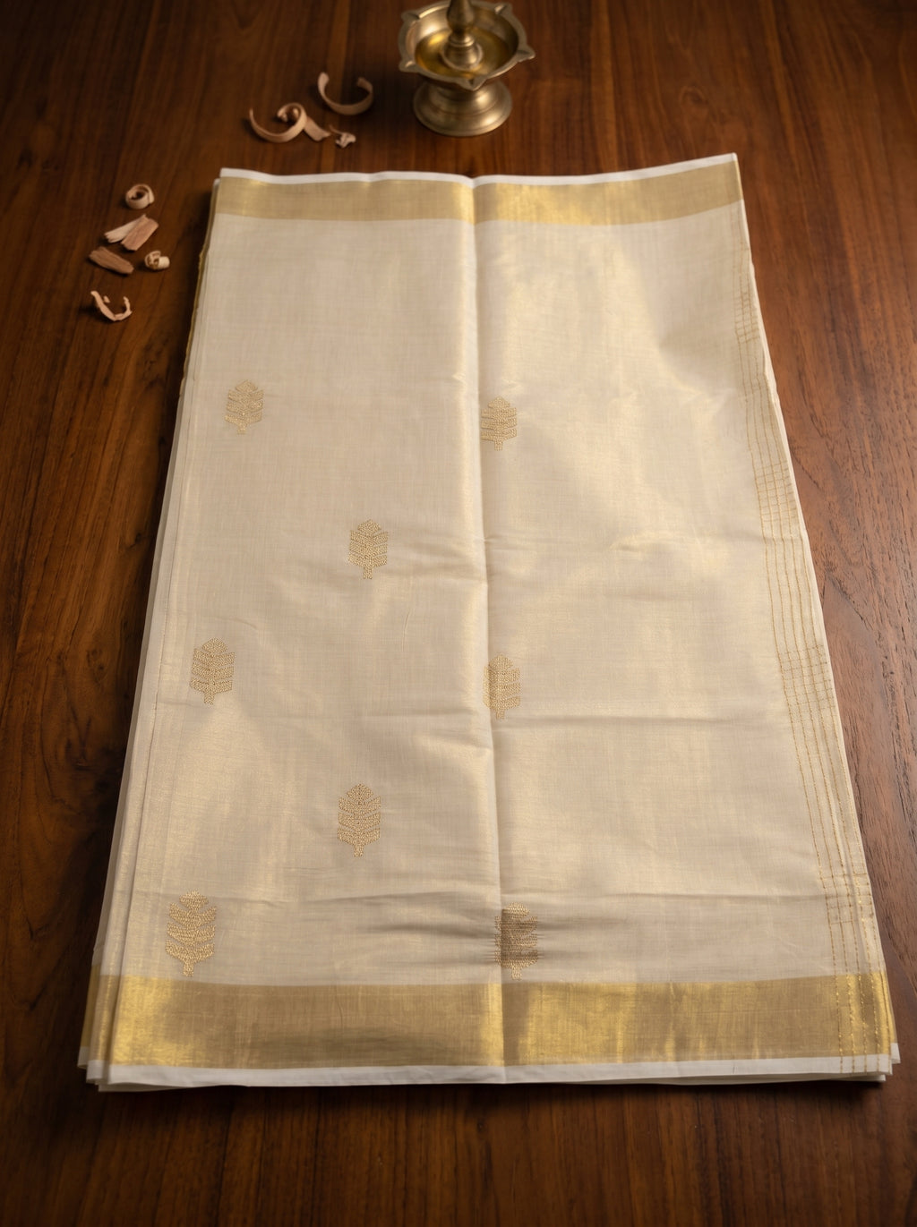 Rekhika Tissue Kasavu