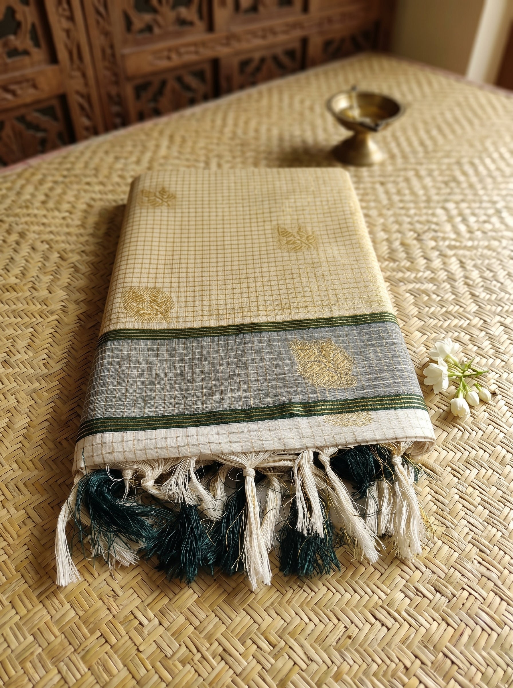 Haritham Tissue Kasavu