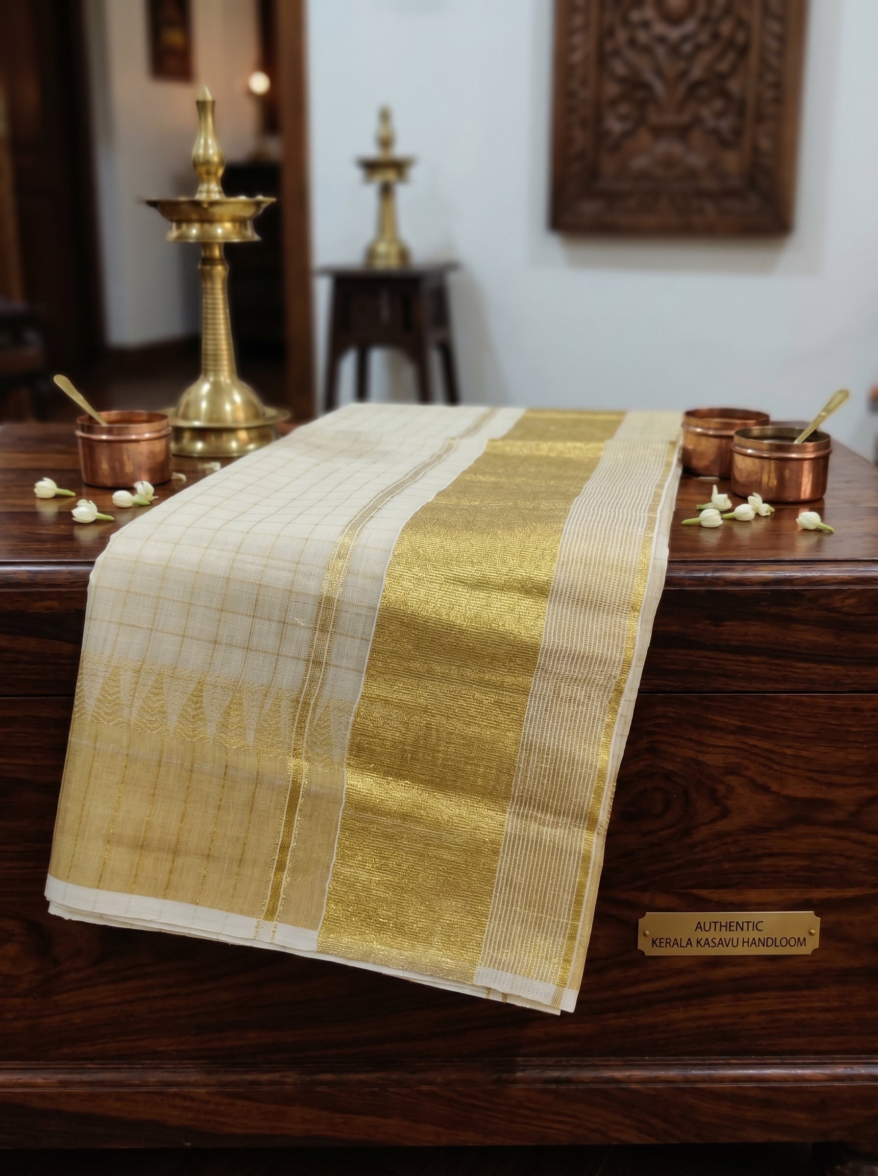 Svarnarekha Tissue Kasavu