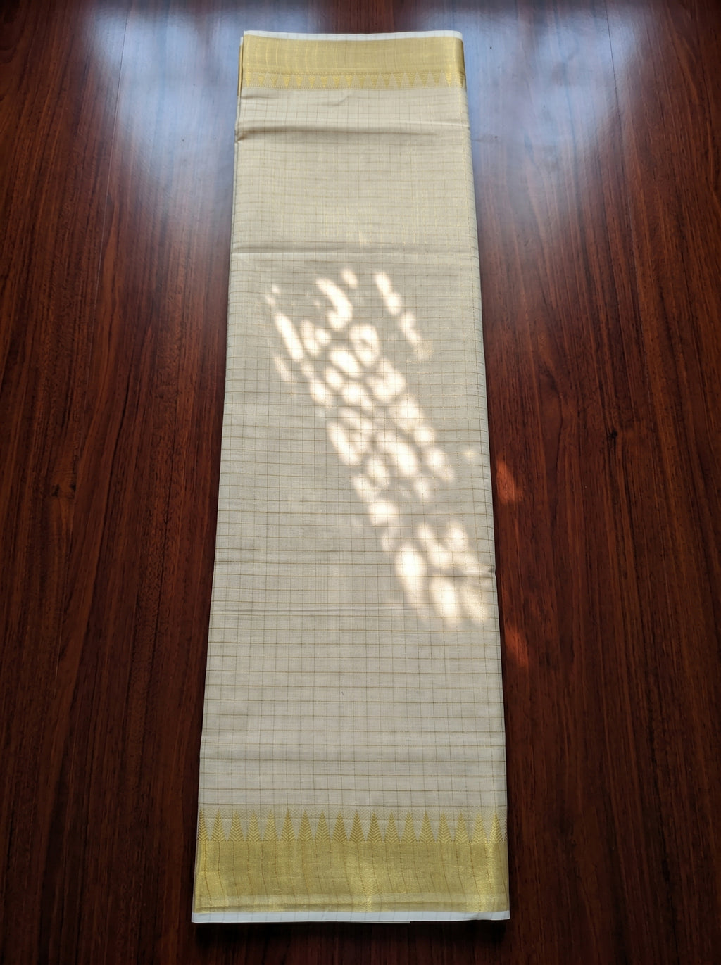 Svarnarekha Tissue Kasavu