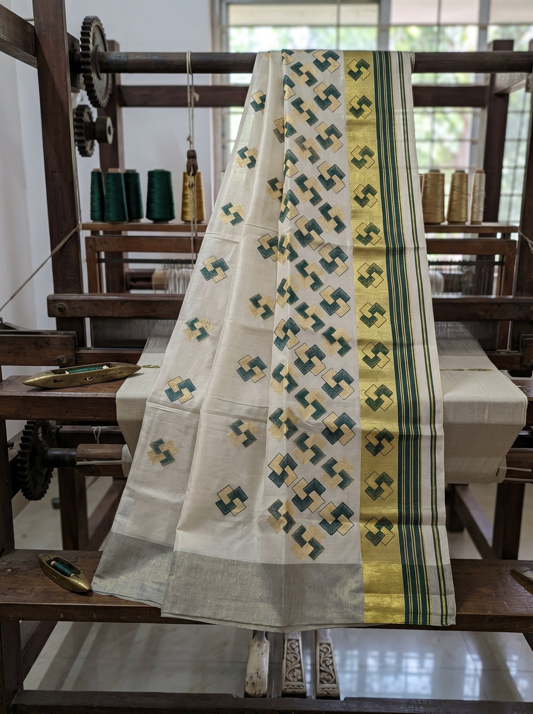 Ananthya Tissue Kasavu Green