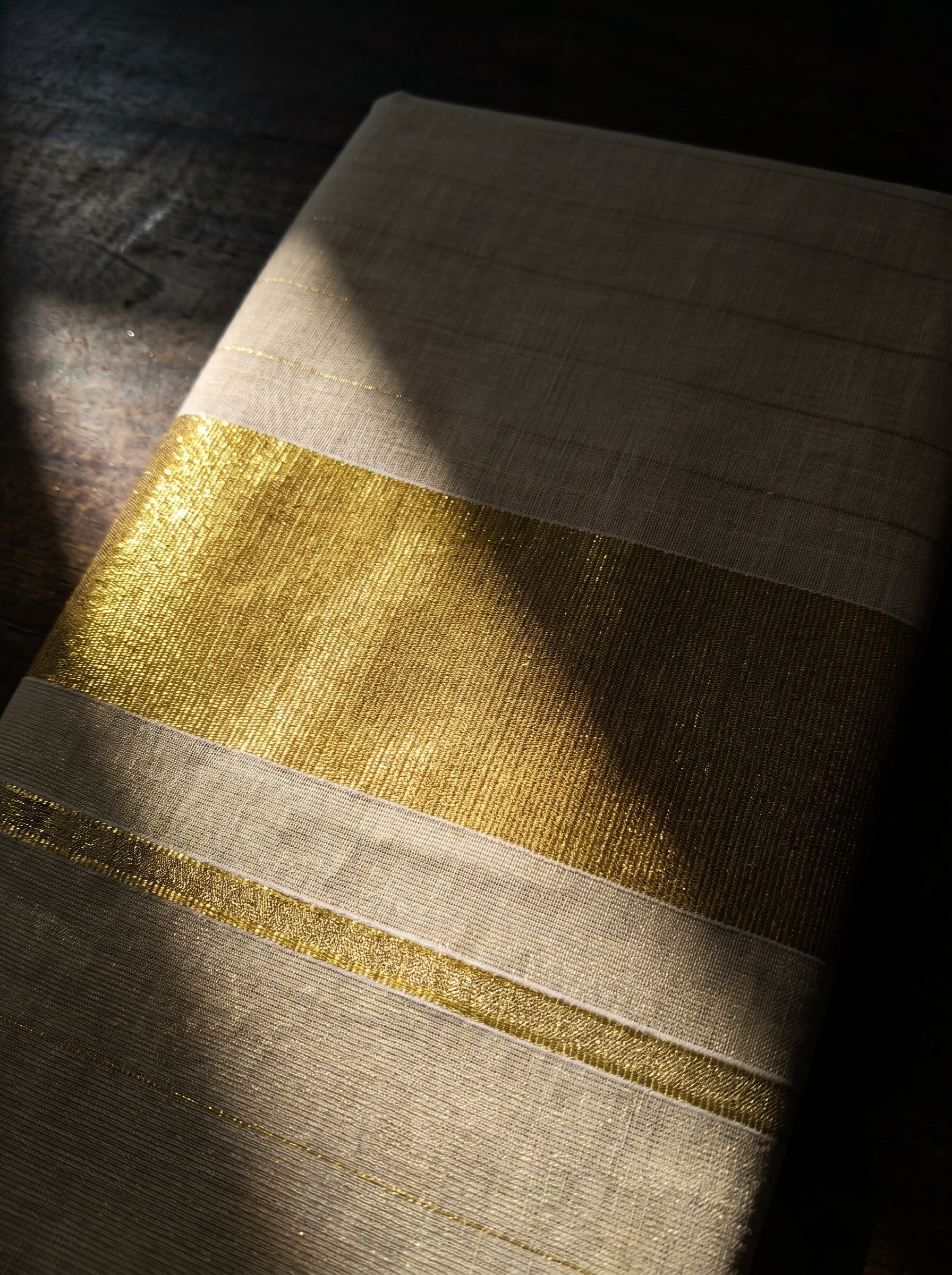 Hemarekha Tissue Kasavu