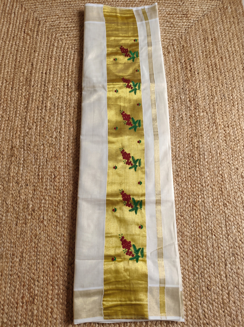 Varnapushpa Tissue Kasavu Red