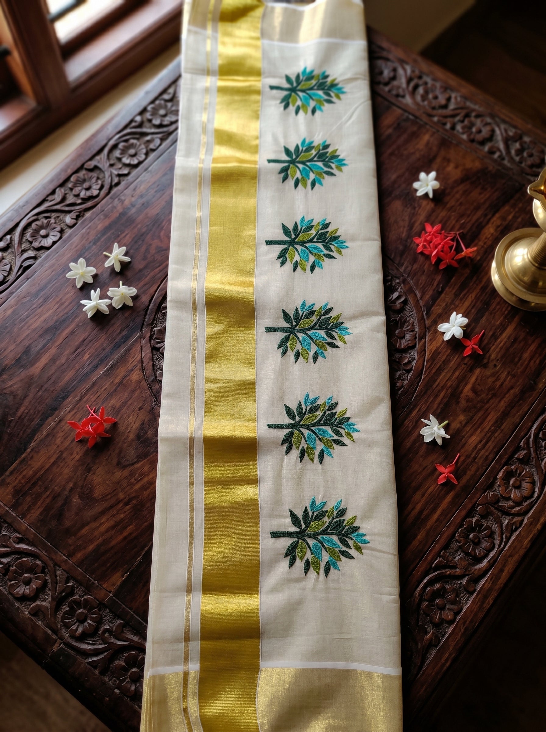 Vanaraji Tissue Kasavu Dark Green