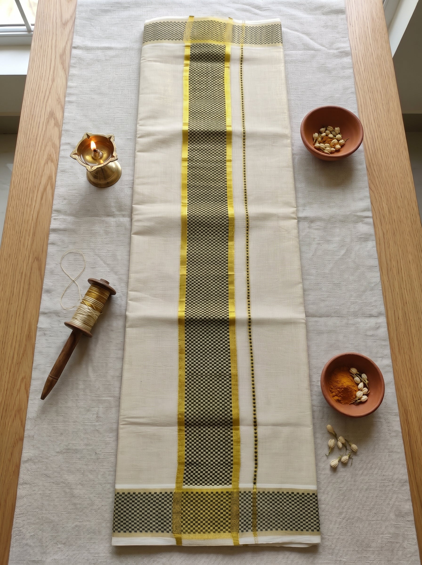 Neelarekha Tissue Kasavu