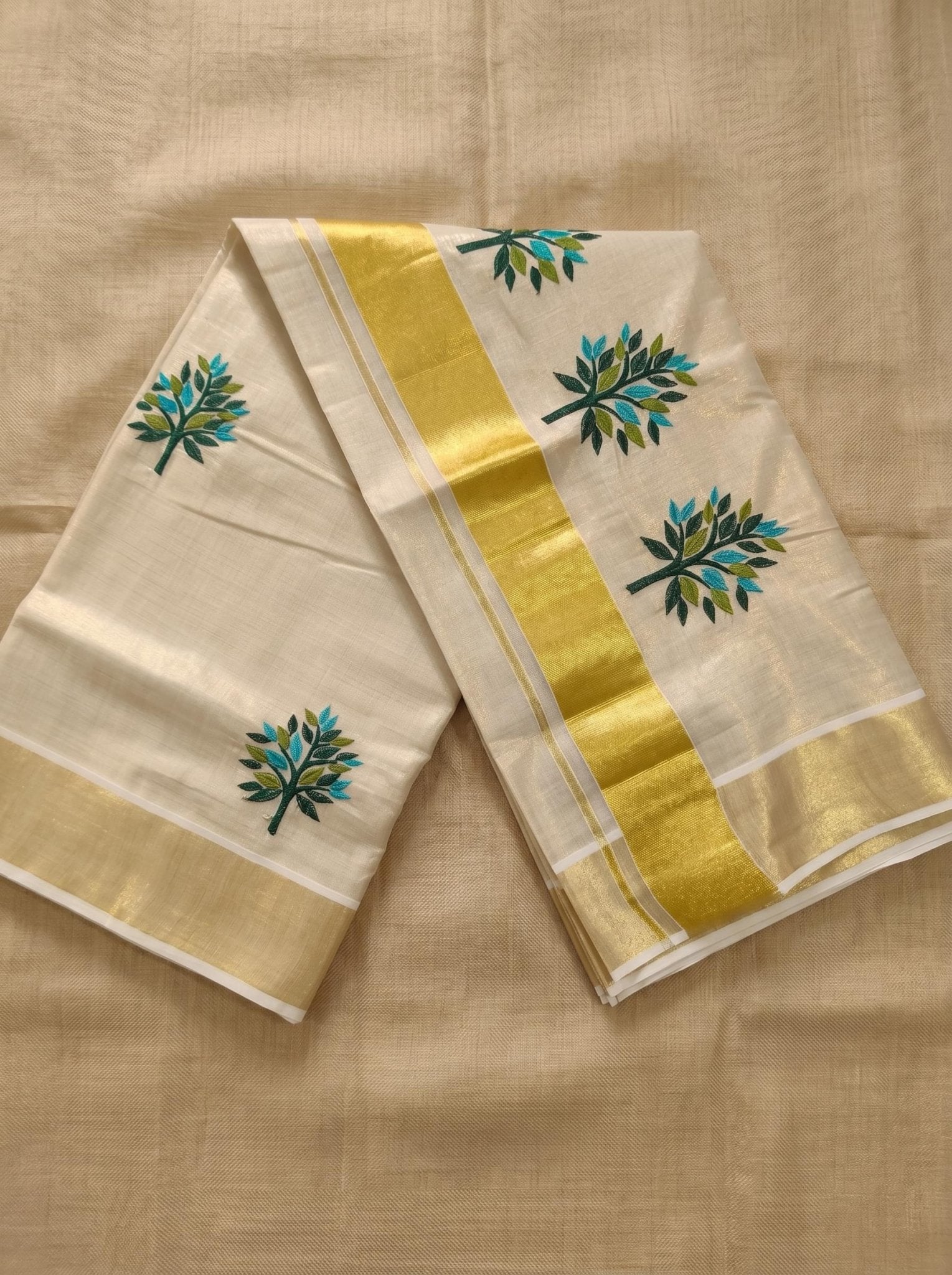 Vanaraji Tissue Kasavu Dark Green - Authentic Kerala Saree | Kasavu Saree | House Of Keralam