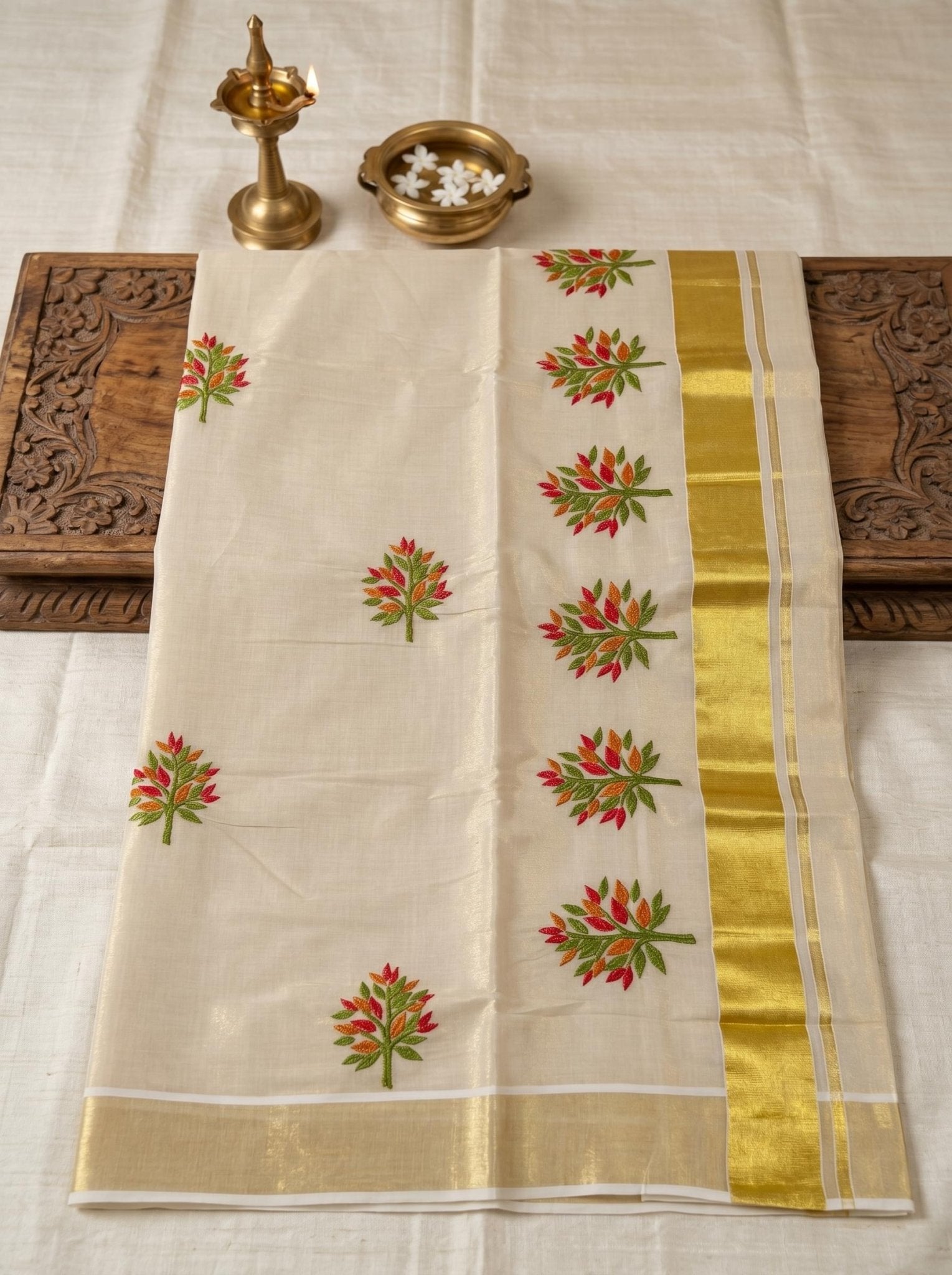 Vanaraji Tissue Kasavu Light Green - Authentic Kerala Saree | Kasavu Saree | House Of Keralam